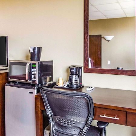Econo Lodge Нюпорт Екстериор снимка