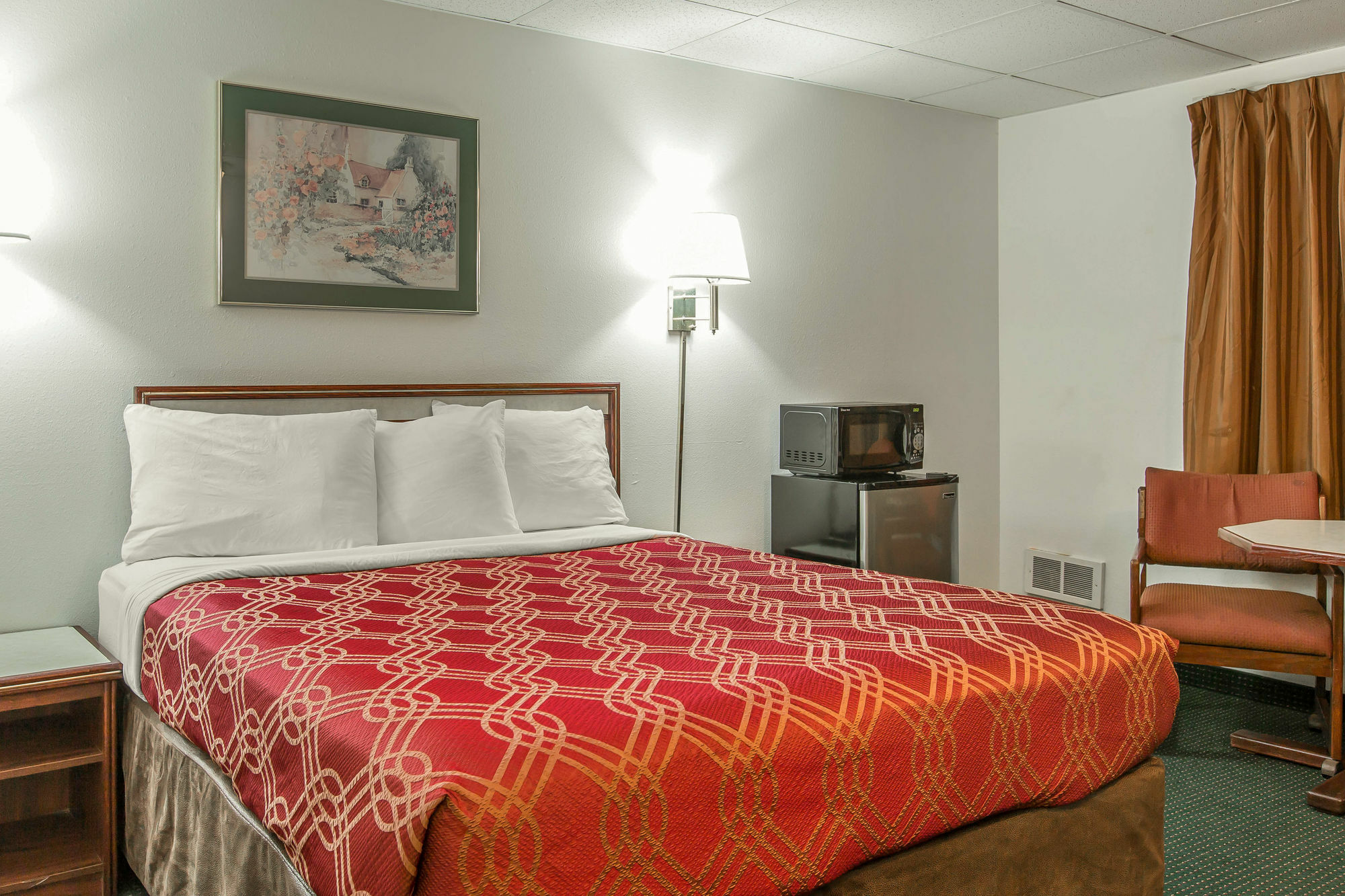 Econo Lodge Нюпорт Екстериор снимка