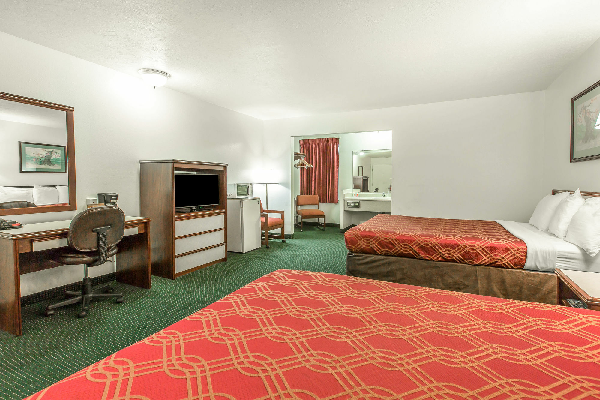 Econo Lodge Нюпорт Екстериор снимка