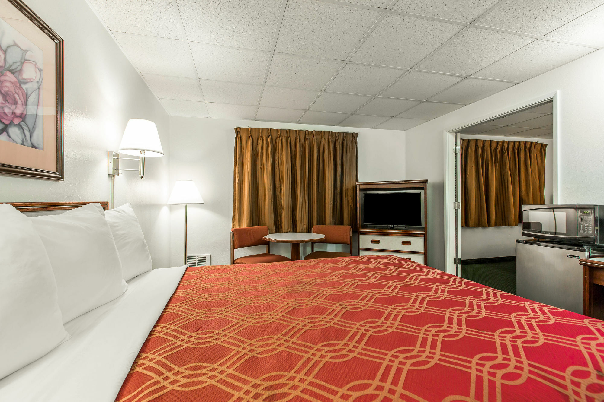 Econo Lodge Нюпорт Екстериор снимка